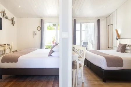 Hôtel Restaurant & Spa Plaisir Отели в г. Арс-ан-Ре