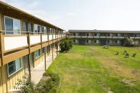 Silver Surf Motel فنادق في سان سيميون