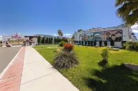 Ramada by Wyndham Kingman - 3-Star