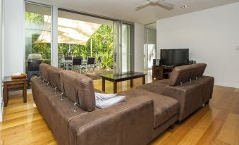 Maggies Beachfront Apartment 9