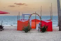 PrideInn Paradise Beach Resort & Spa Mombasa - شاطئ