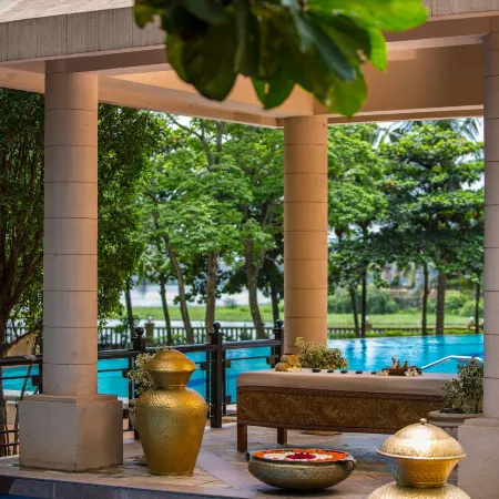 Lakeside Chalet, Mumbai - Marriott Executive Apartments