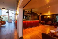 Aurora Lodge Hotel - bar