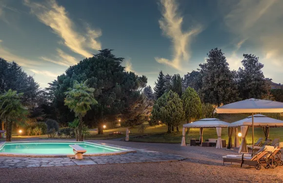 聖朱利亞尼卡瓦尼亞宮公寓