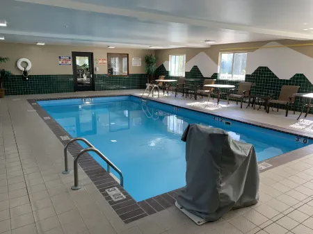 Quality Inn Nashville - Bloomington Отели рядом с достопримечательностью «Парк штата Браун»