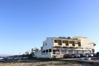 Aeromar Beach Hotel Hoteles cerca de Praia de Faro