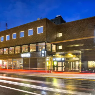 First Hotel Dragonen Отели рядом с Аэропорт Умео