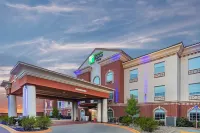 Holiday Inn Express & Suites Amarillo East Hotels in Amarillo