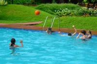 Carmelia Haven Resort Thekkady - Romantic