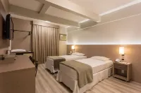 Hotel Farol da Ilha فنادق في فلوريانوبوليس