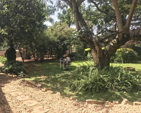 Gately Inn Entebbe Отели в г. Энтеббе