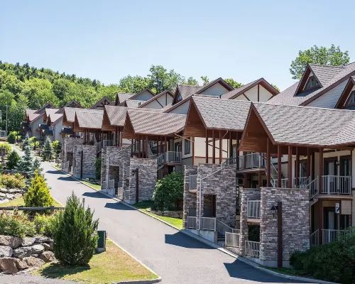 Condos Château-Bromont Hotels in Bromont