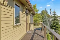 Douglas Retreat - Two bedroom condo with High-Speed WIFI, AC, Washer/Dryer.