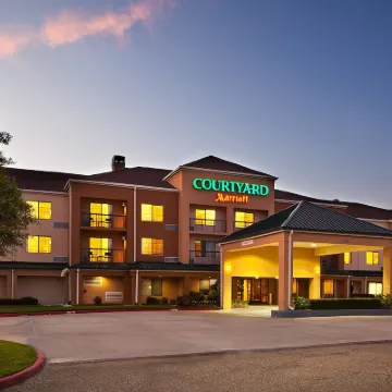 Courtyard by Marriott Baton Rouge South Hotels near Mayfair Park