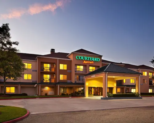 巴吞魯日南萬怡酒店 東巴吞魯日縣酒店