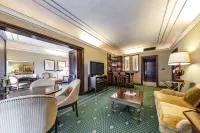 River Chateau Hotel