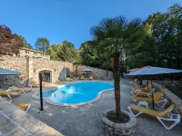 Domaine de Brise Bois - Chambres & Gîtes Hotels in Massignac