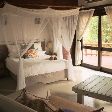 Leopard's Lair Bush Lodge
