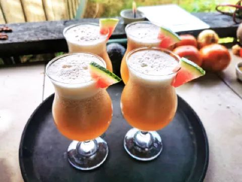 Capitán Morgan Lodge CR Hotel-Restaurant โรงแรมใน