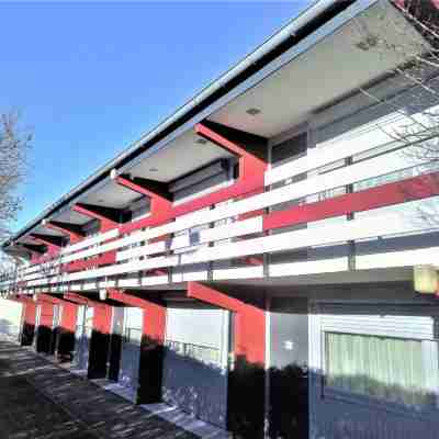 Hôtel Kyriad Bordeaux - Merignac Aeroport Hotel Exterior