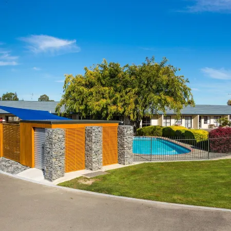 Cherylea Motel