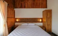 Balkondes Ngargogondo The Gade Village Hotel di Samigaluh