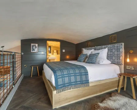 Shirehall Apartments Hotels in Holt