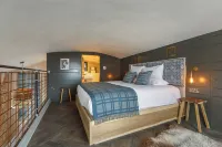 Shirehall Apartments