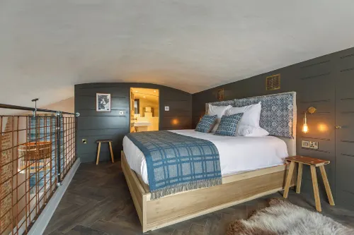 Shirehall Apartments Hotels in Holt