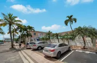 Hollywood Beach Hotels - parking