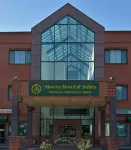 Maron Hotel & Suites Hotels in Данбері