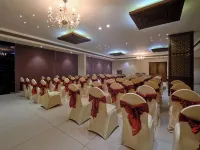 Pride Biznotel Manjusar Hôtels à : Vadodara