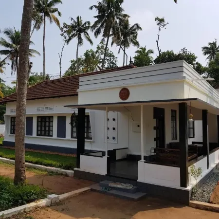Piggy Hostel Varkala