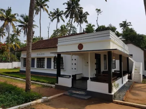 Piggy Hostel Varkala
