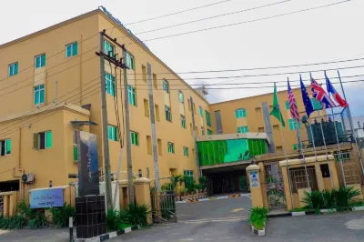 Golden Tulip Evergreen Hotel - Rivotel Hotels in 