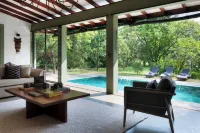 Neem Tree House Hotel di Kirinda