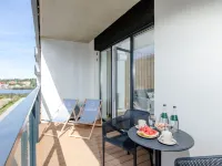 Apartment with Swimming Pool in Dziwnów فنادق في Dziwnow