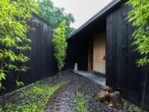 時地人 JIJIJIN MATSUYAMA 砥部町のホテル