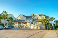 Sailfish at Trout Street Waterfront Escape + Patio Walk to Port A Nightlife Hotels near Lone Star Taste