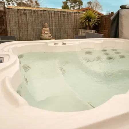 Nualas Lodge Private Hot Tub Escape