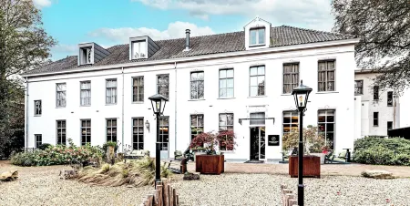 Hotel de Leijhof Oisterwijk Отели в г. Moergestel