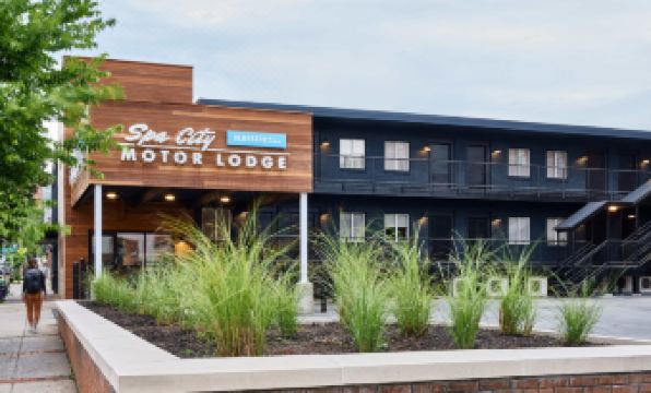 Bluebird Spa City Motor Lodge