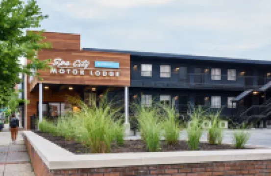 Bluebird Spa 城市汽車旅館 酒店