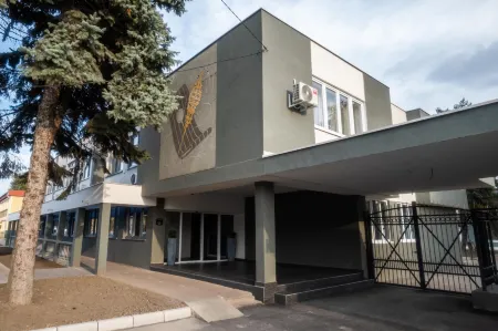 Hotel Mio City Отели в г. Мали Иджёш