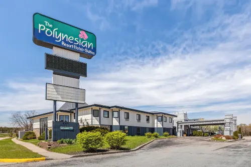 Polynesian Hotel & Suites Hotels in Lyndon