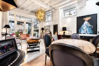 Maison Amodio Boutique with Sunny Terrace in Quiet Neighborhood