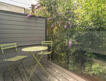 Cottage Cwtch Отели в г. Глиннет