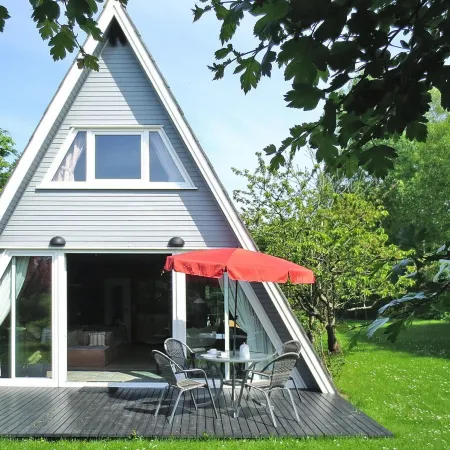 Cottage, Steam