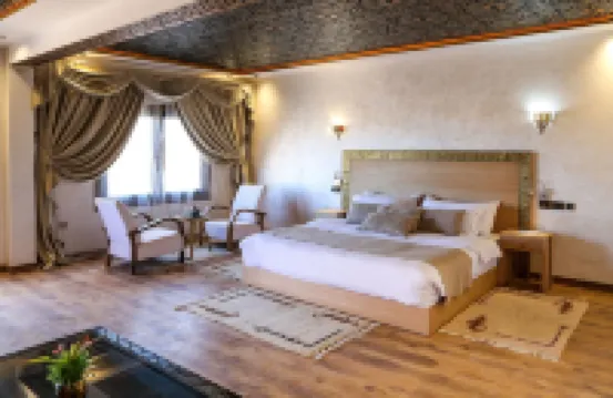 Yakout Merzouga Luxury Camp - Mountain view