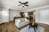 Fully Equipped Townhome Near Sports Campus - Spacious Comfort Hotel a Norwalk
